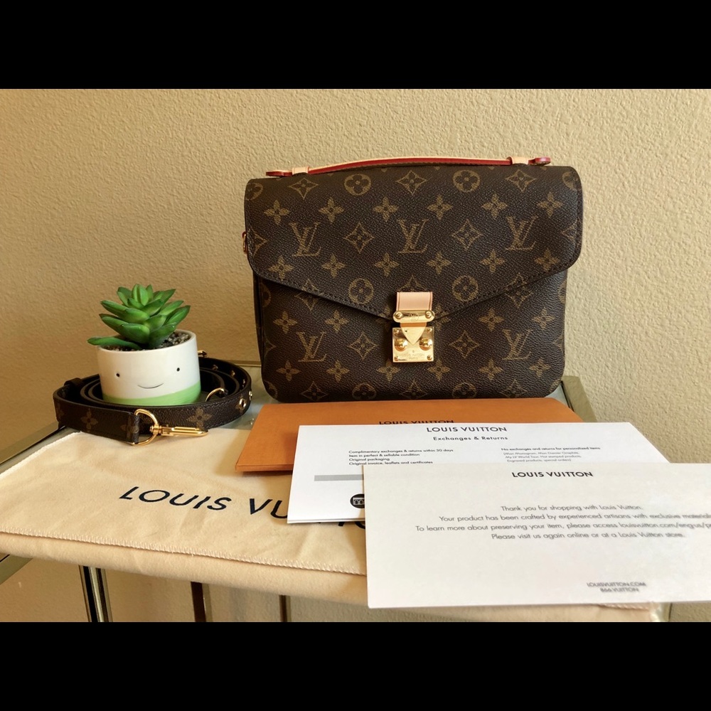 Authentic Louis Vuitton Pochette Métis — MIF